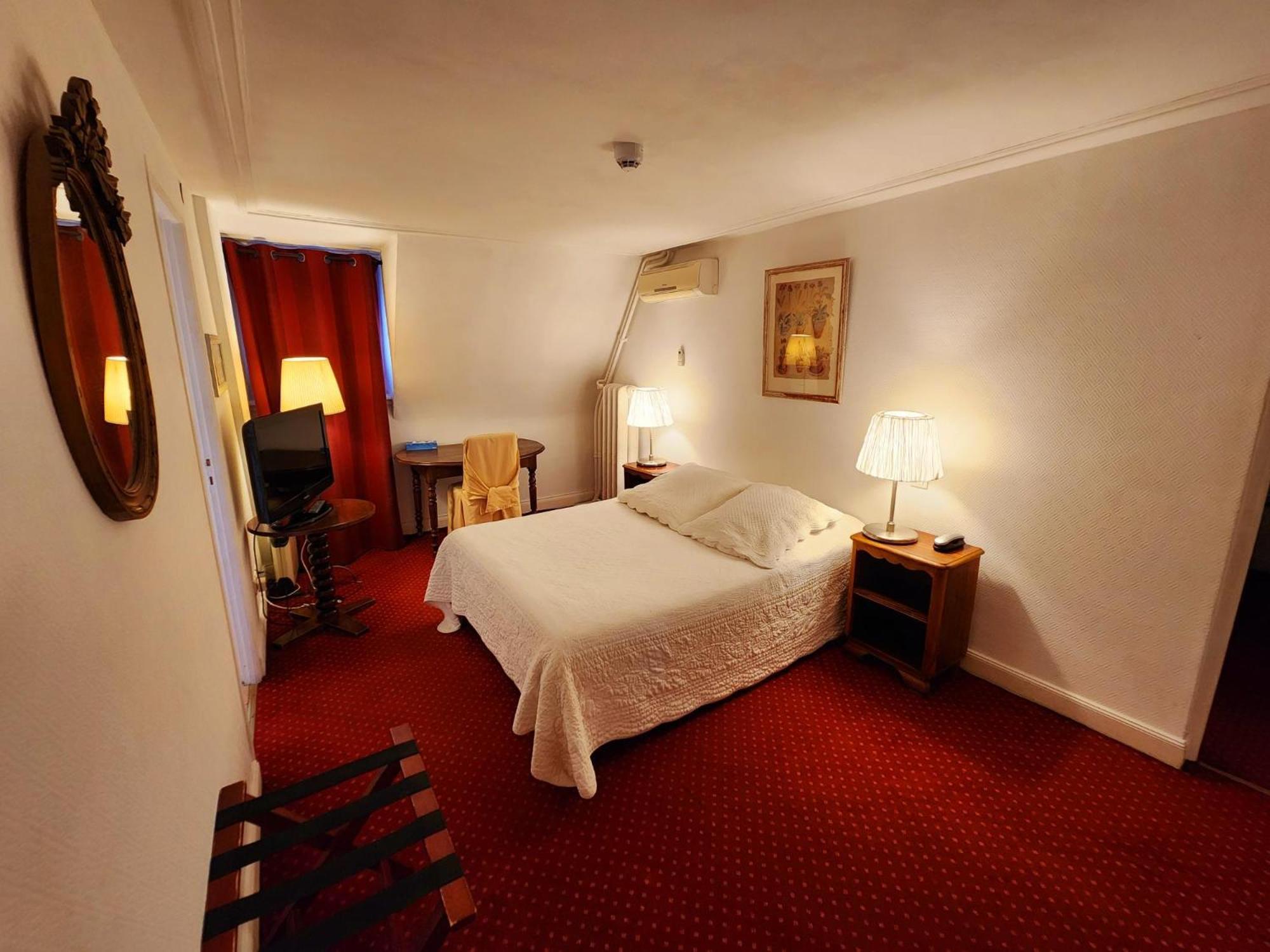Hotel De l'Europe Aéroport Saint-Louis  Buitenkant foto